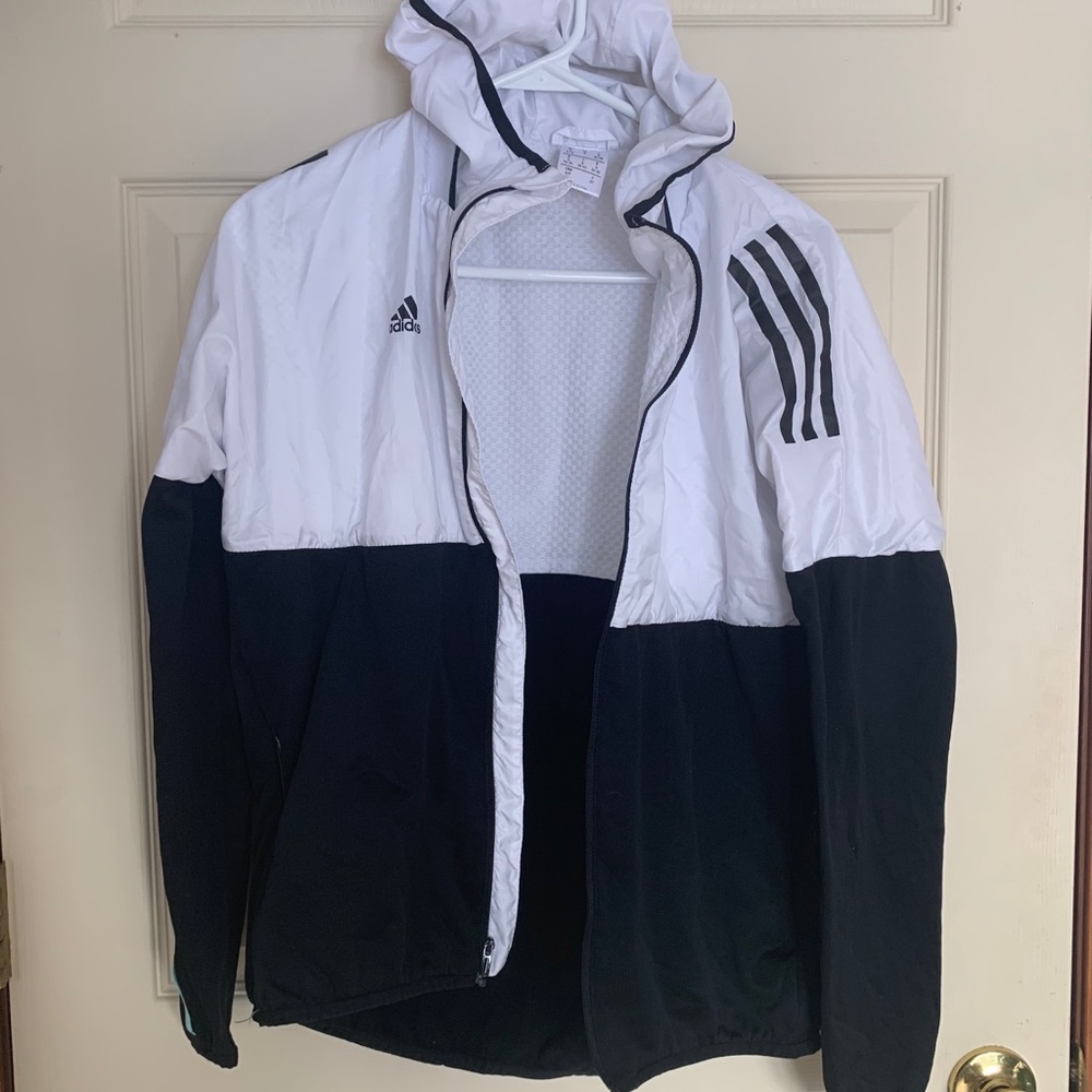 Adidas wind breaker with hood and thump hole